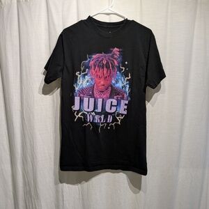 A Black Juice WRLD Graphic T-Shirt Medium